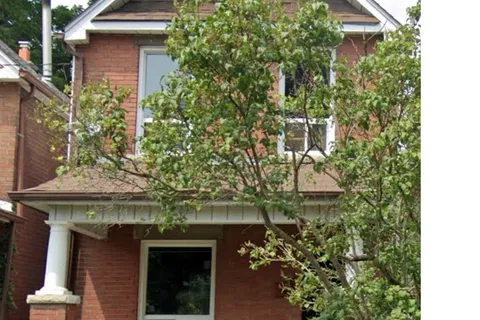 90 Ilford Road, ON M6G 2H5