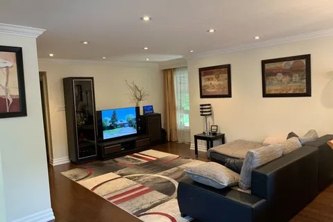 66 Dewlane Drive, ON M2R 2P8