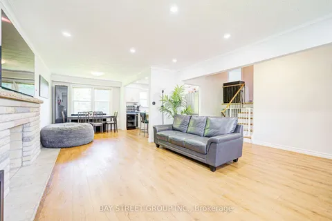 125 Connaught Avenue, ON M2M 1H1