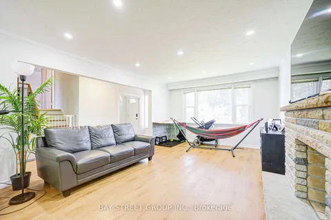 125 Connaught Avenue, ON M2M 1H1
