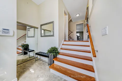 157 Dollery Court, ON M2R 3N9