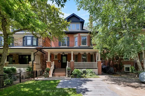 8 Edgewood Crescent, ON M4W 3A9