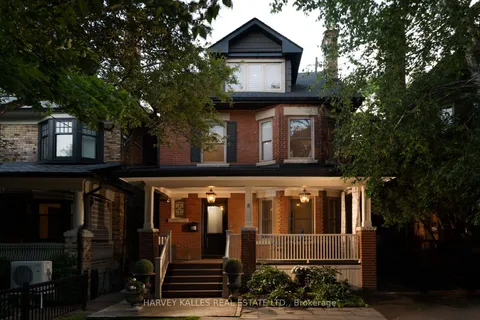 8 Edgewood Crescent, ON M4W 3A9