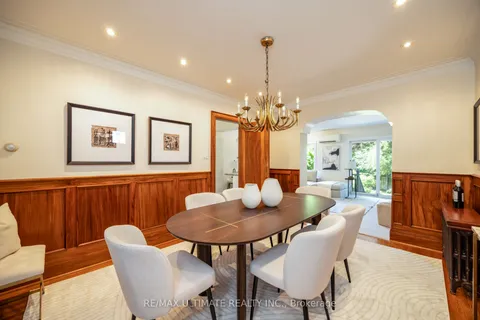 18 Rolph Road, ON M4G 3M6