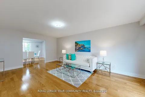 20 Elkpath Avenue, ON M2L 2W1