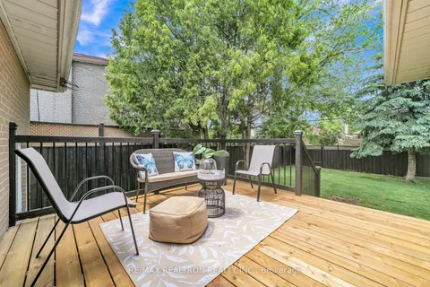 250 Acton Avenue, ON M3H 4J1