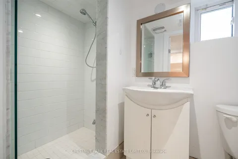 439 Melrose Avenue, ON M5M 1Z8