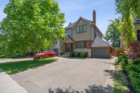 439 Melrose Avenue, ON M5M 1Z8