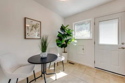 86 MURELLEN Crescent, ON M4A 2K5