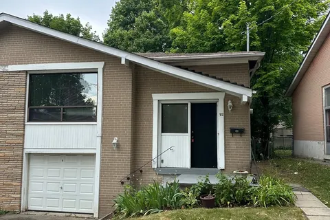 92 Elise Terrace, ON M2R 2X1