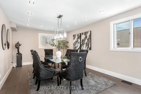 103 Allingham Gardens, ON M3H 1X9