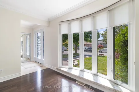44 Caracas Road, ON M2K 1A9