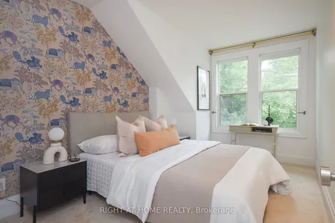 104 Summerhill Avenue, ON M4T 1B2