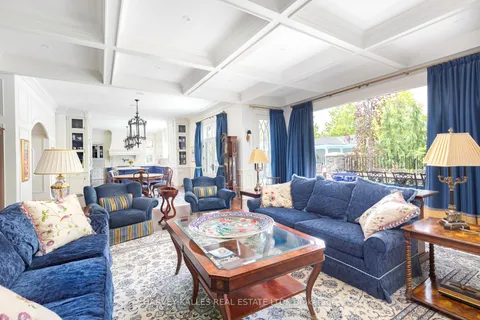 8 Swansdown Drive, ON M2L 2N1