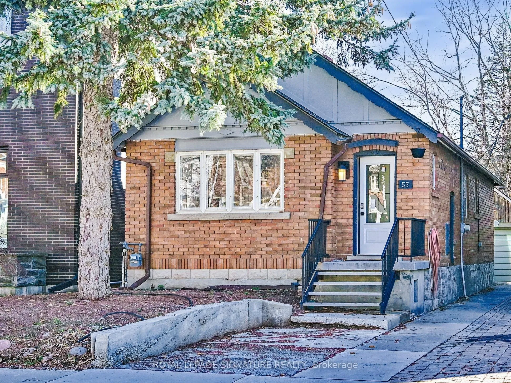 55 Banff Road, ON M4S 2V6
