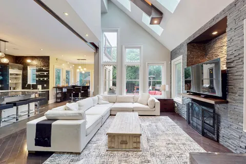 44 Tefley Road, ON M2M 1C7
