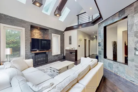 44 Tefley Road, ON M2M 1C7
