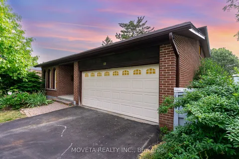 48 Beardmore Crescent, ON M2K 2P5