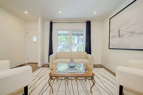 596 Palmerston Avenue, ON M6G 2P9