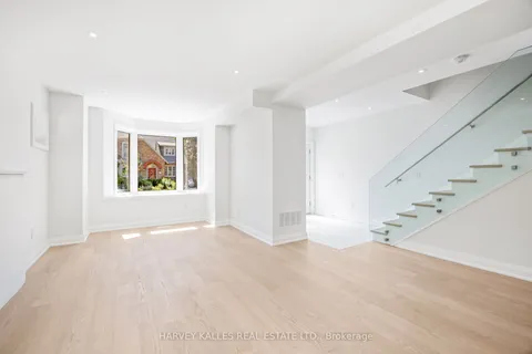 101 Clifton Road, ON M4T 2G3