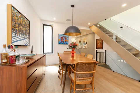 137 Marlborough Place, ON M5R 3J5