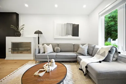 276 Roselawn Avenue, ON M4R 1E9