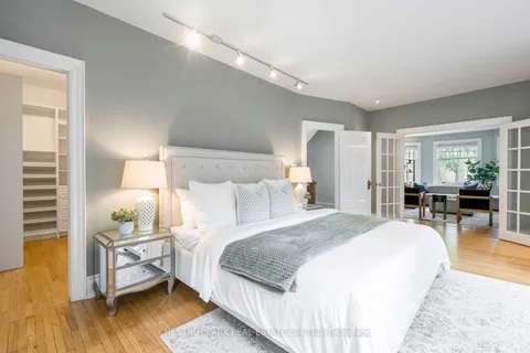40 Admiral Road, ON M5R 2L5
