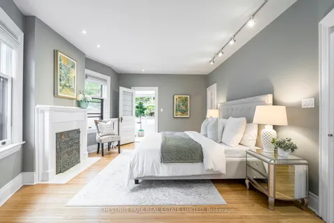40 Admiral Road, ON M5R 2L5