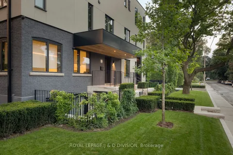18 Humewood Gardens, ON M6C 1E8