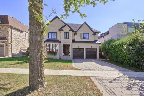 41 Transwell Avenue, ON M2R 2J9