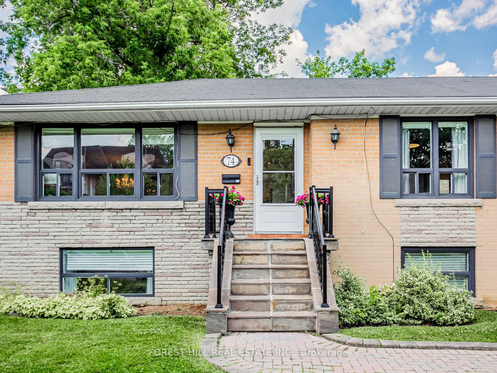 74 Alexis Boulevard, ON M3H 2P7