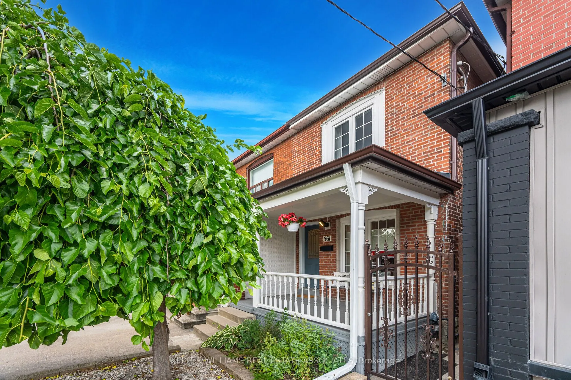 561 Oakwood Avenue, ON M6E 2X4
