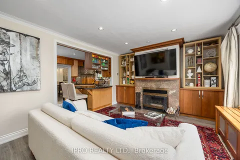 107 Otter Crescent, ON M5N 2W9