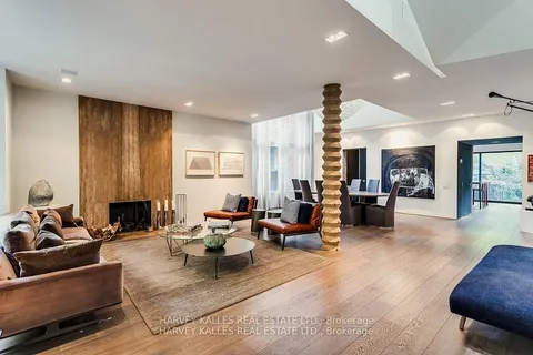 11 Shorncliffe Avenue, ON M4V 1S9