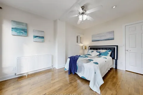 162 St Clair Avenue, ON M4T 1N8