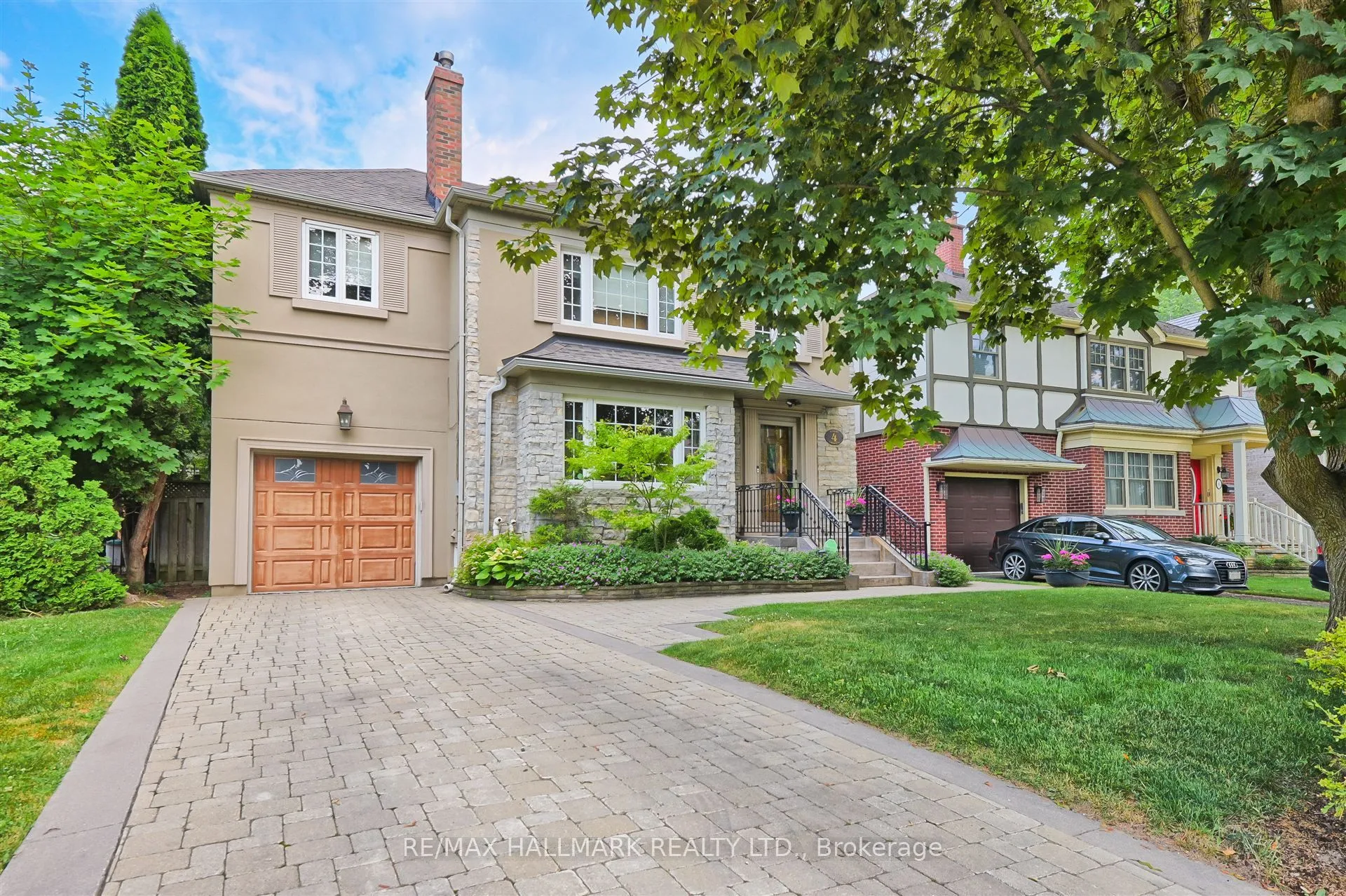 4 Rykert Crescent, ON M4G 2S9