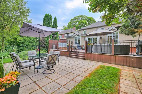 4 Rykert Crescent, ON M4G 2S9