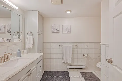 4 Rykert Crescent, ON M4G 2S9