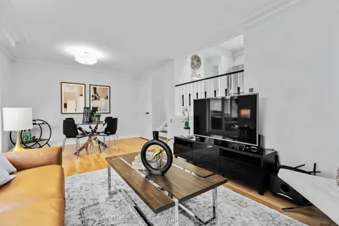 124 Marbury Crescent, ON M3A 2G4