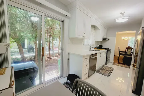 61 Applegate Crescent, ON M2H 2R5