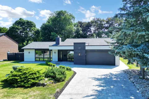 29 Parmbelle Crescent, ON M3A 3G5