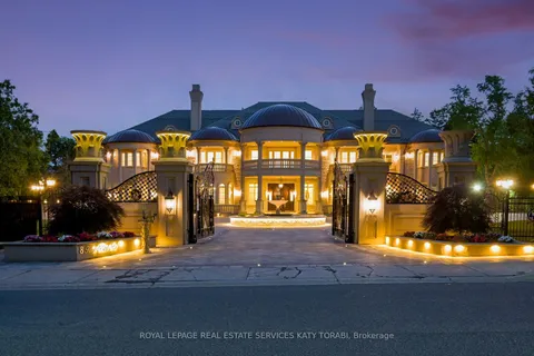 8 High Point Road, ON M3B 2A4