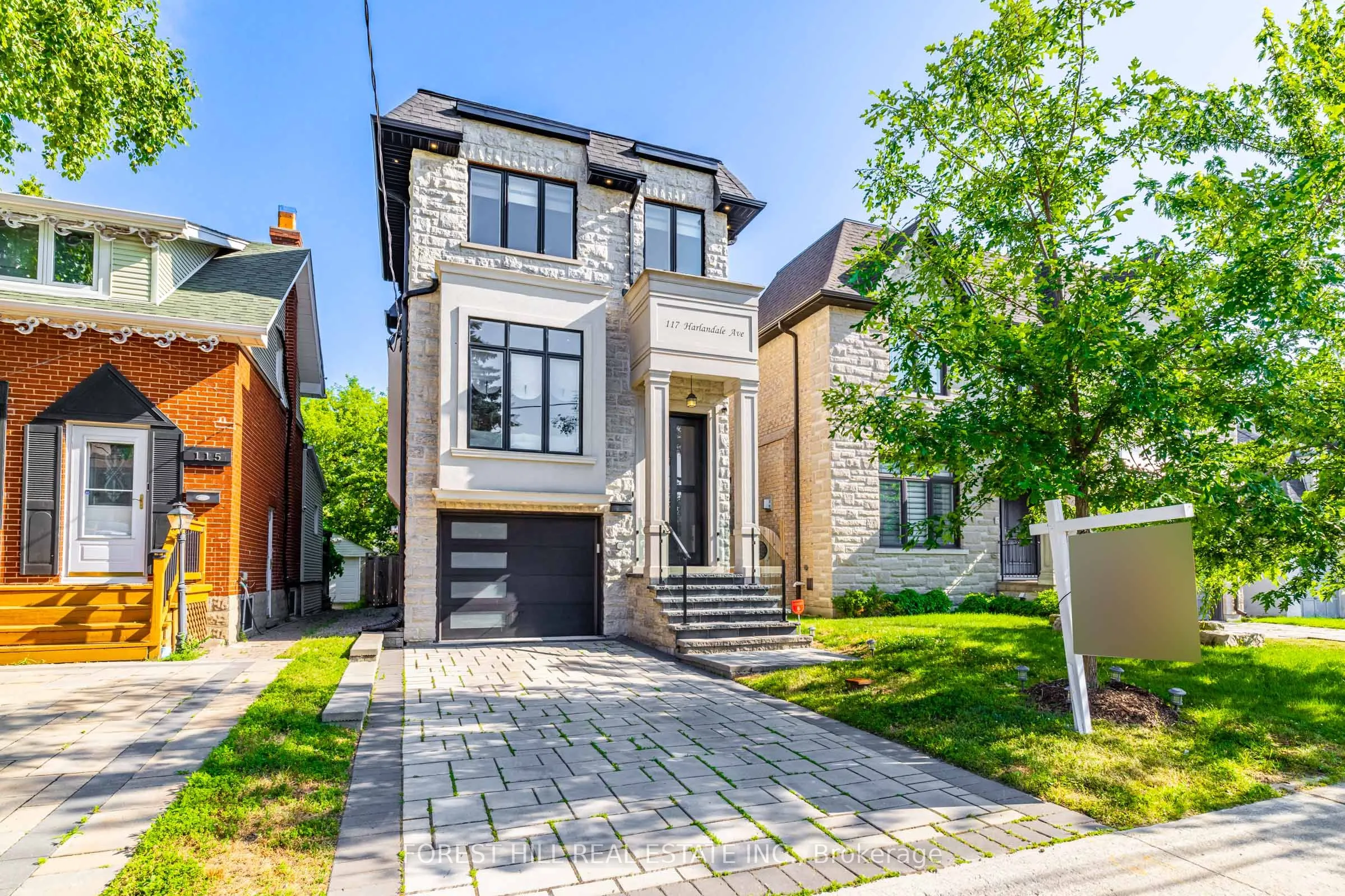 117 Harlandale Avenue, ON M2N 1P2