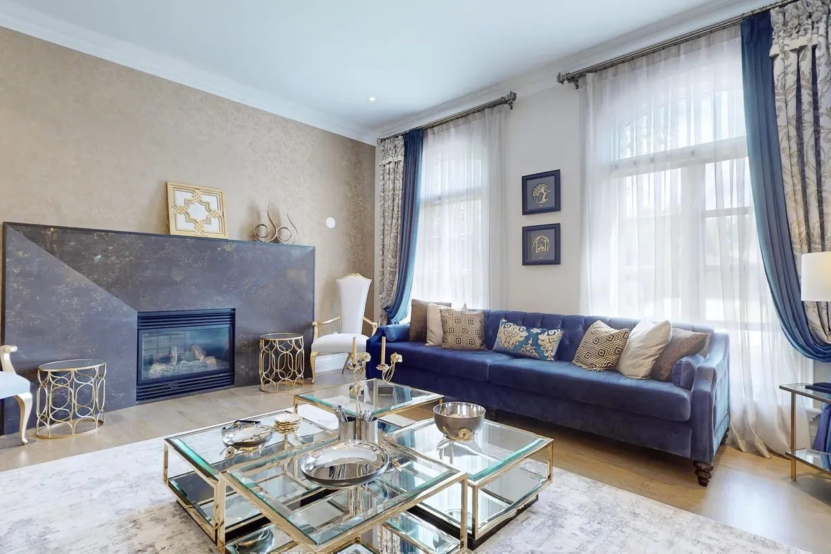 6 Blaine Drive, ON M3B 2G4