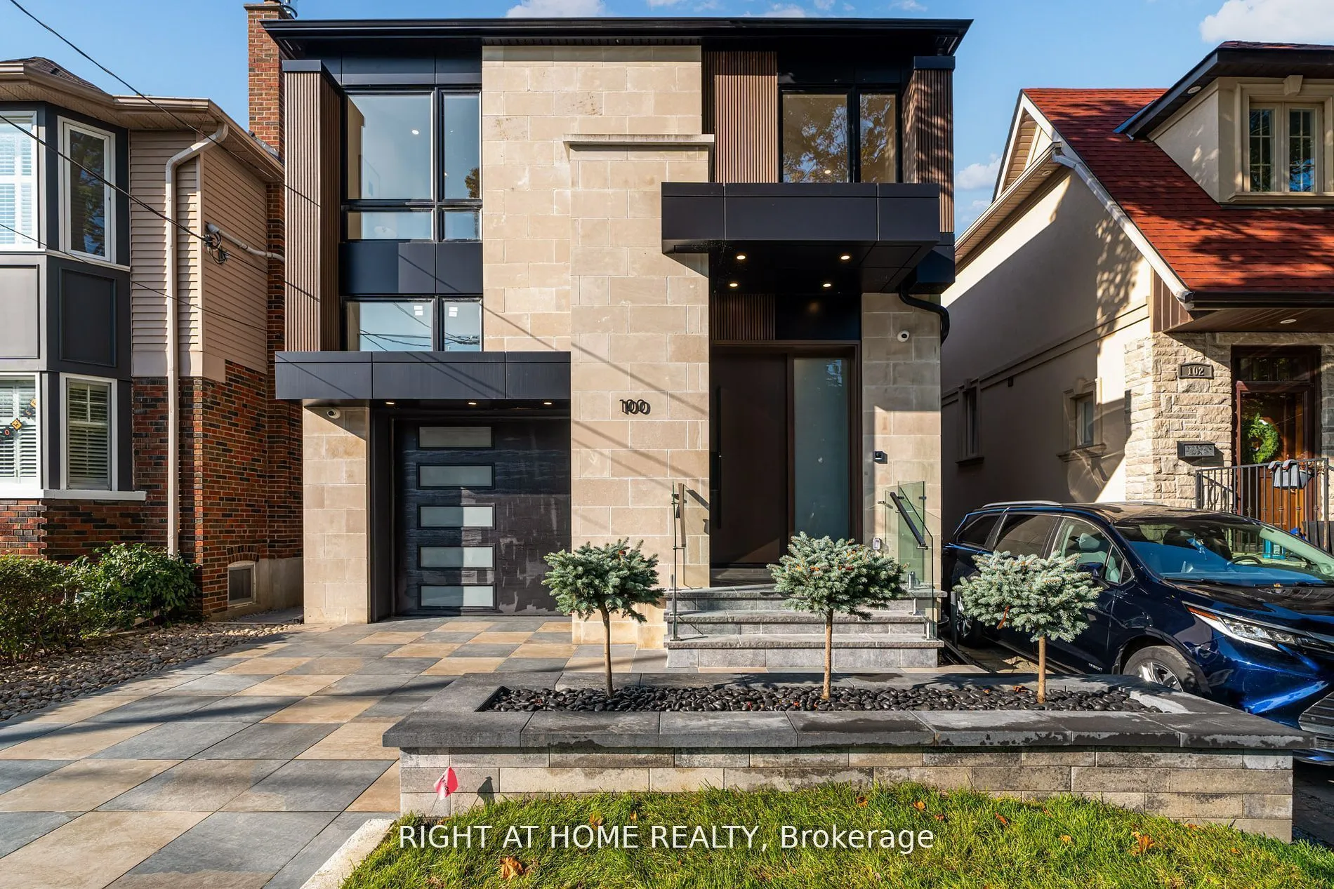 100 Glenvale Boulevard, ON M4G 2V9