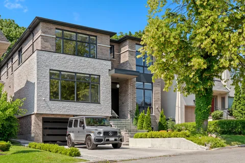 264 Joicey Boulevard, ON M5M 2V7