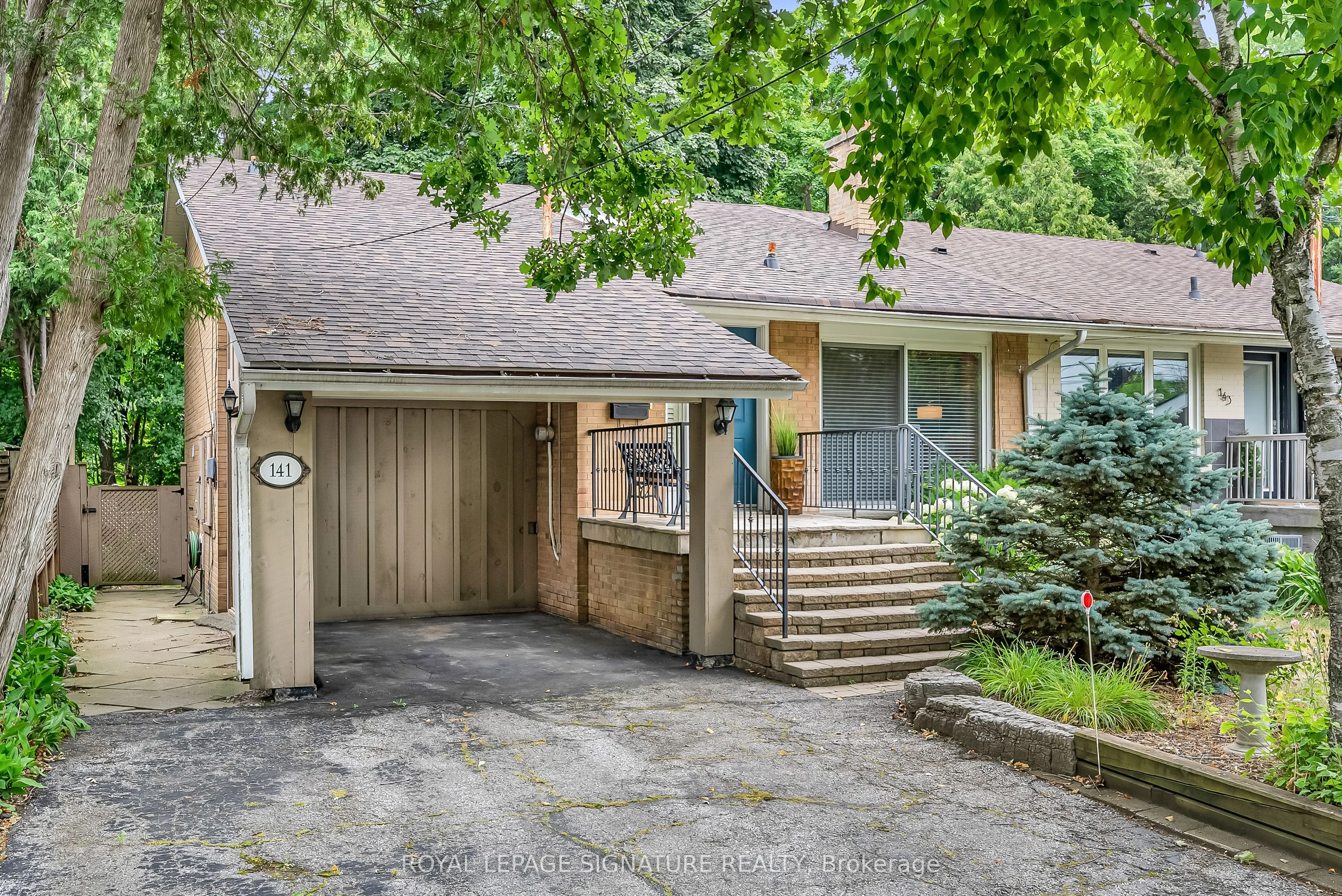 141 Three Valleys Drive, ON M3A 3C1
