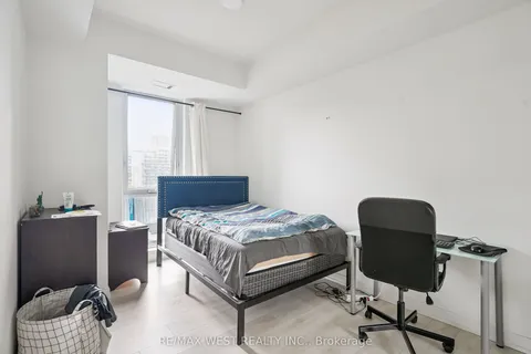 225 Sumach Street, ON M5A 0P8