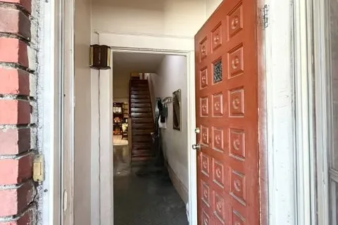 665 Ossington Avenue, ON M6G 3T6