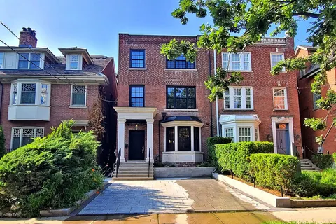 38 Elgin Avenue, ON M5R 1G6